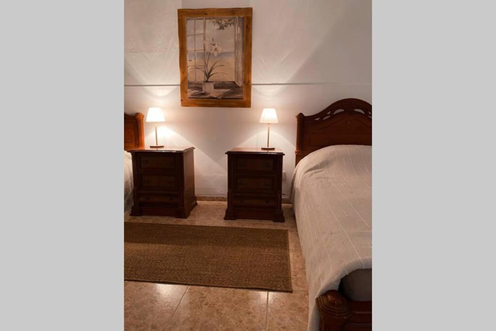 Large 90M2 Canary Apartment, Nice View, Location ! Puerto de Santiago  Luaran gambar